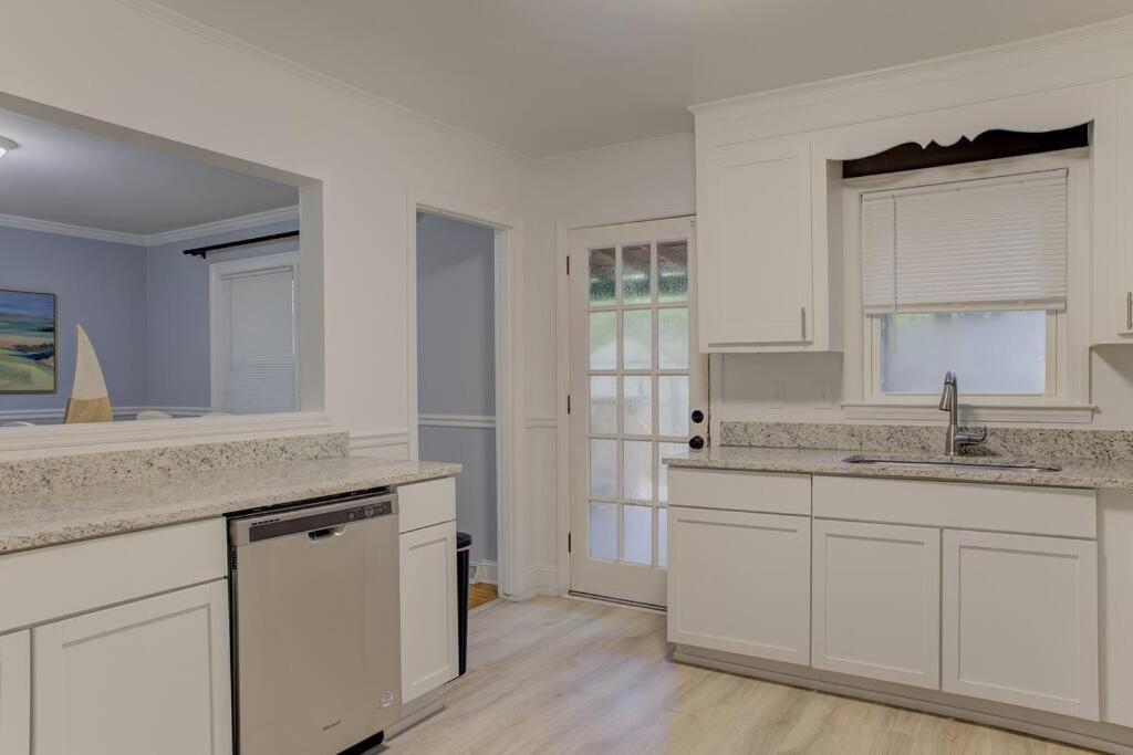 Charming Home Near Folly & Downtown Charleston Bagian luar foto