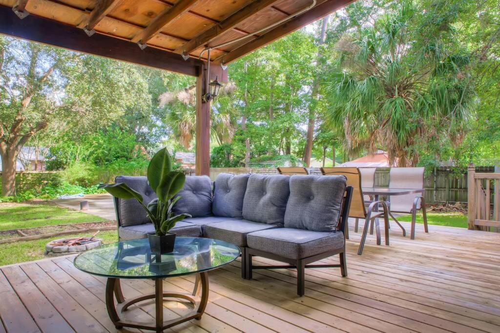 Charming Home Near Folly & Downtown Charleston Bagian luar foto