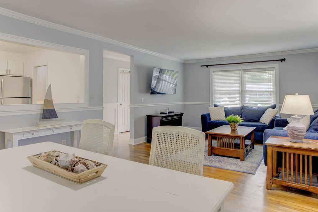 Charming Home Near Folly & Downtown Charleston Bagian luar foto