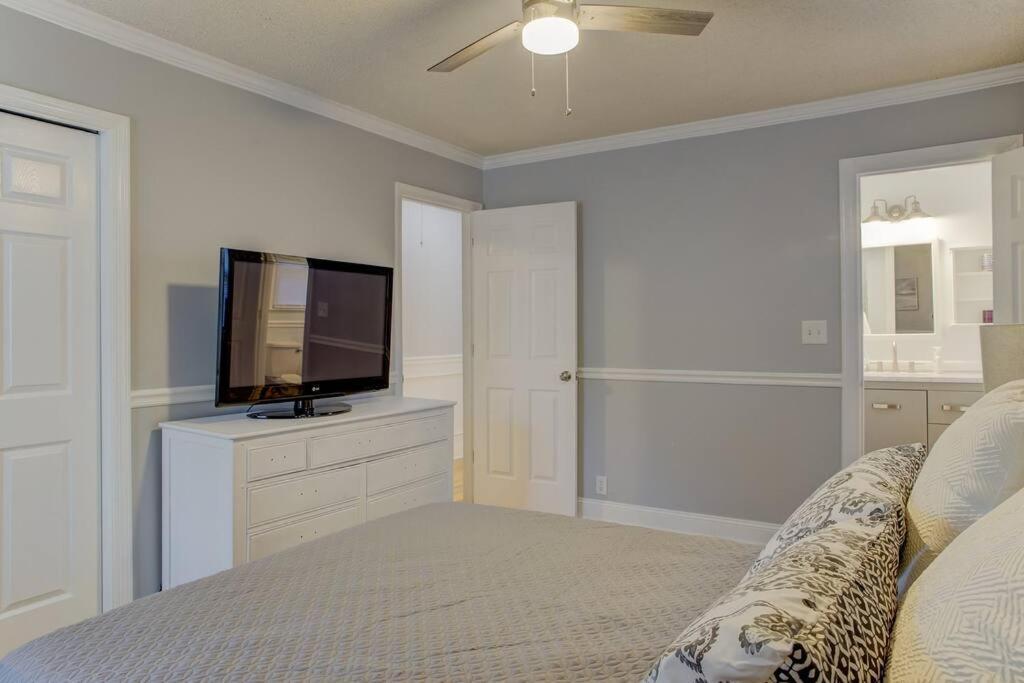 Charming Home Near Folly & Downtown Charleston Bagian luar foto